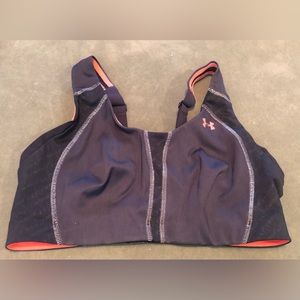 Under Armour. Heat Gear Bra